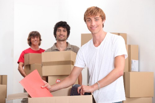 Local movers handling access challenges on Highgate streets